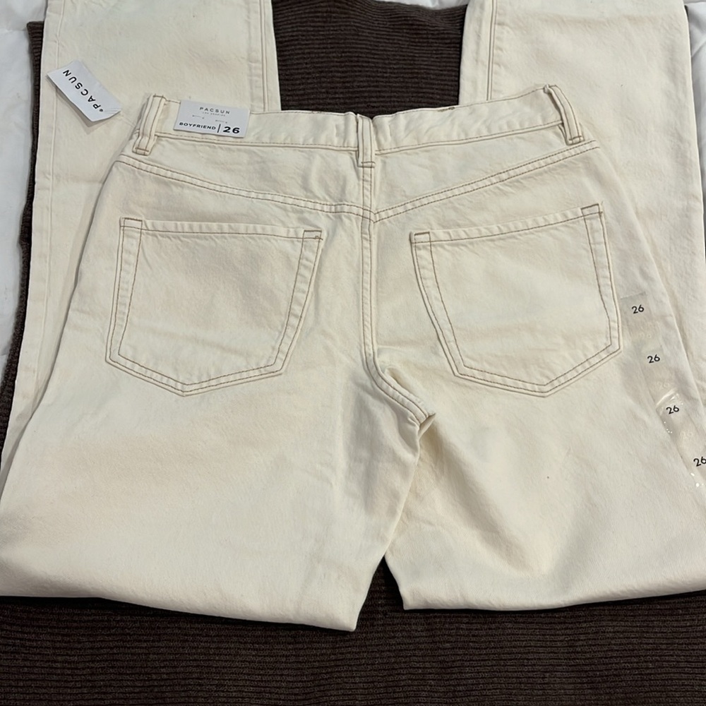 Lightweight boyfriend jeans
